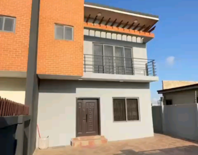 LUXURIOUS 3-BEDROOM FULLY FURNISHED HOUSE